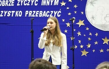 6. Występ solowy Laury