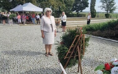 12. Złożenie wiazanki przez Wicestarostę