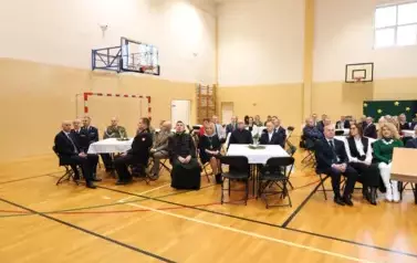7. Uczestnicy powiatowego spotkania opłatkowego