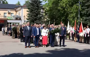 5. Uroczystości majowe na placu przed Urzędem Miasta Grajewo
