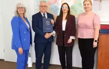 7. Wsp&oacute;lne zdjęcie os&oacute;b na spotkaniu