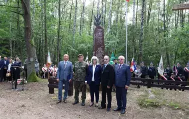 17. Wsp&oacute;lne zdjęcie