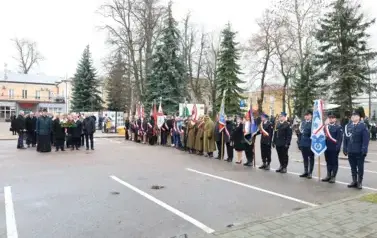 6. Rozpoczęcie uroczystości na placu przed Urzędem Miasta