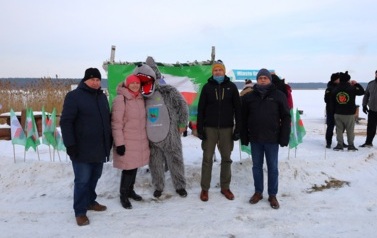 Przedstawiciele Rady Powiatu wraz z Posłem