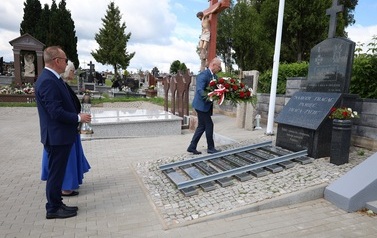 5. Złożenie kwiat&oacute;w
