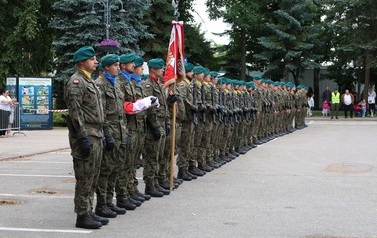 4. Żołnierze