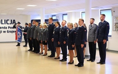 2. Funkcjonariusze Policji w Grajewie