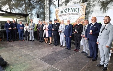 20. Podziękowania dla przedstawiciela rządu i samorząd&oacute;w