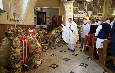 5. Poświęcenie wieńc&oacute;w dożynkowych
