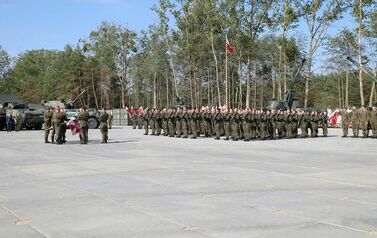 3. Zołnierze składają przysięgę.