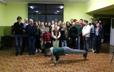 10. Spontaniczny upadek 4