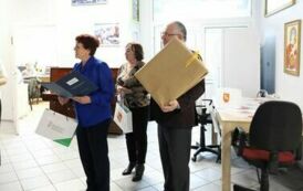 6. Od lewej - Grażyna Bogdańska, Wanda Mieczkowska i Waldemar Remfeld