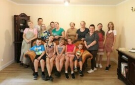 10. Wsp&oacute;lne zdjęcie uczestnik&oacute;w spotkania