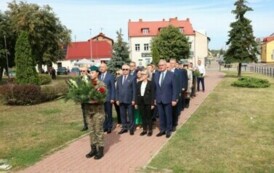 2. Delegacje lokalnych samorząd&oacute;w, jednostek, straży i stowarzyszeń
