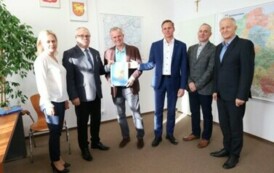 5. Przekazanie umowy na zadanie Dziewięcin-Borawskie