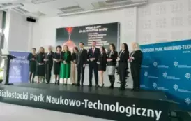 4. Odznaczeni pracownicy urzęd&oacute;w pracy