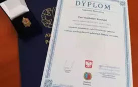 Dyplom i odznaka