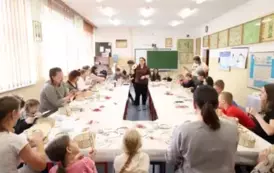 6. Uczestnicy wykonują polecenia prowadzącej
