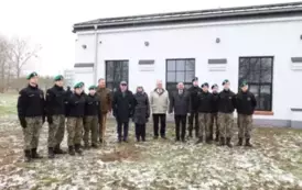 21.Sadzenie dęb&oacute;w pamięci.