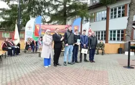 13. Gratulacje za działania sna rzecz szkoły