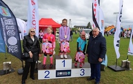 6. Dekoracja uczni&oacute;w z klas podstawowych
