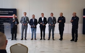 15. Podziekowania dla samorząd&oacute;w