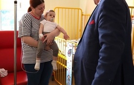 3. Malutka pacjentka Szpital