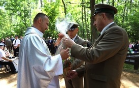 6. Dary ołtarza następne