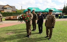 6. Złożenie wieńc&oacute;w