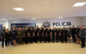 8. Pamiatkowe zdjęcie grupowe