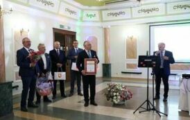 3. Podziękowania i gratulacje złożone dla Bogdana Chorosza
