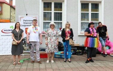1. Przedstawiciele szkoły, powiatu i firmy