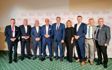 1. Przedstawiciele powiat&oacute;w