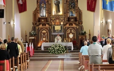 1. Msza Święta rozpoczynająca uroczystości
