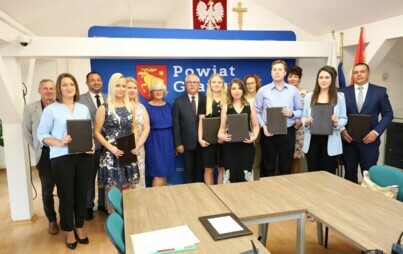 Zdjęcie do Wręczenie akt&oacute;w nadania stopnia nauczyciela mianowanego