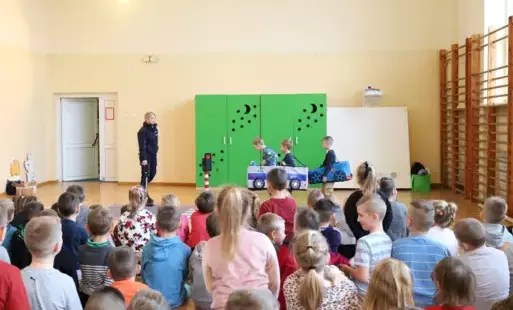 Zdjęcie do Działania edukacyjno-profilaktyczne - bezpieczny na drodze