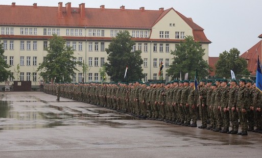 Święto 15 Giżyckiej Brygady Zmechanizowanej – uroczysty apel i dzień otwarty koszar 10 lipca odbyły się główne obchody Święta 15 Giżyckiej Brygady Zmechanizowanej. Uroczystości rozpoczęły się od apelu z udziałem żołnierzy Brygady, kadry dowódczej, przedst